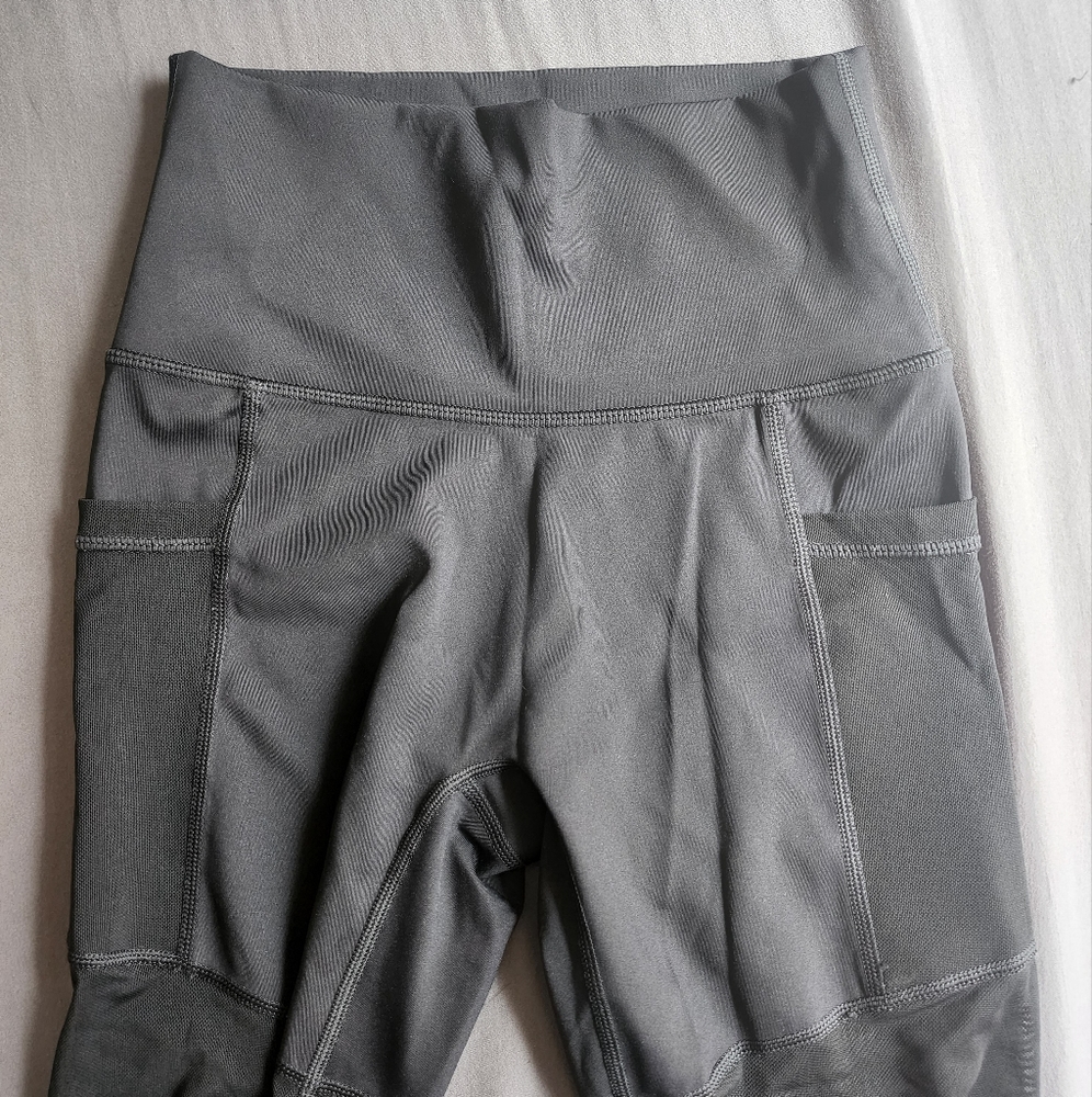Aerie black mesh bike shorts size S